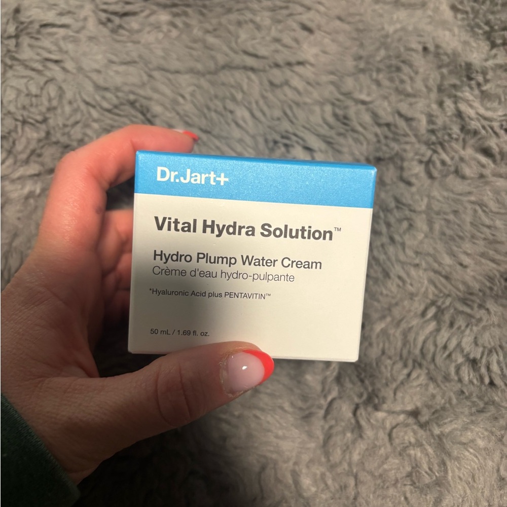 Dr. Jart+ Vital Hydra Solution Hydro Plump Water Cream — Blue & White